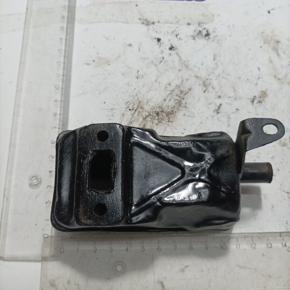MARMITTA di scarico SILENZIATORE Usata per decespugliatore Komatsu ZENOAH G3K