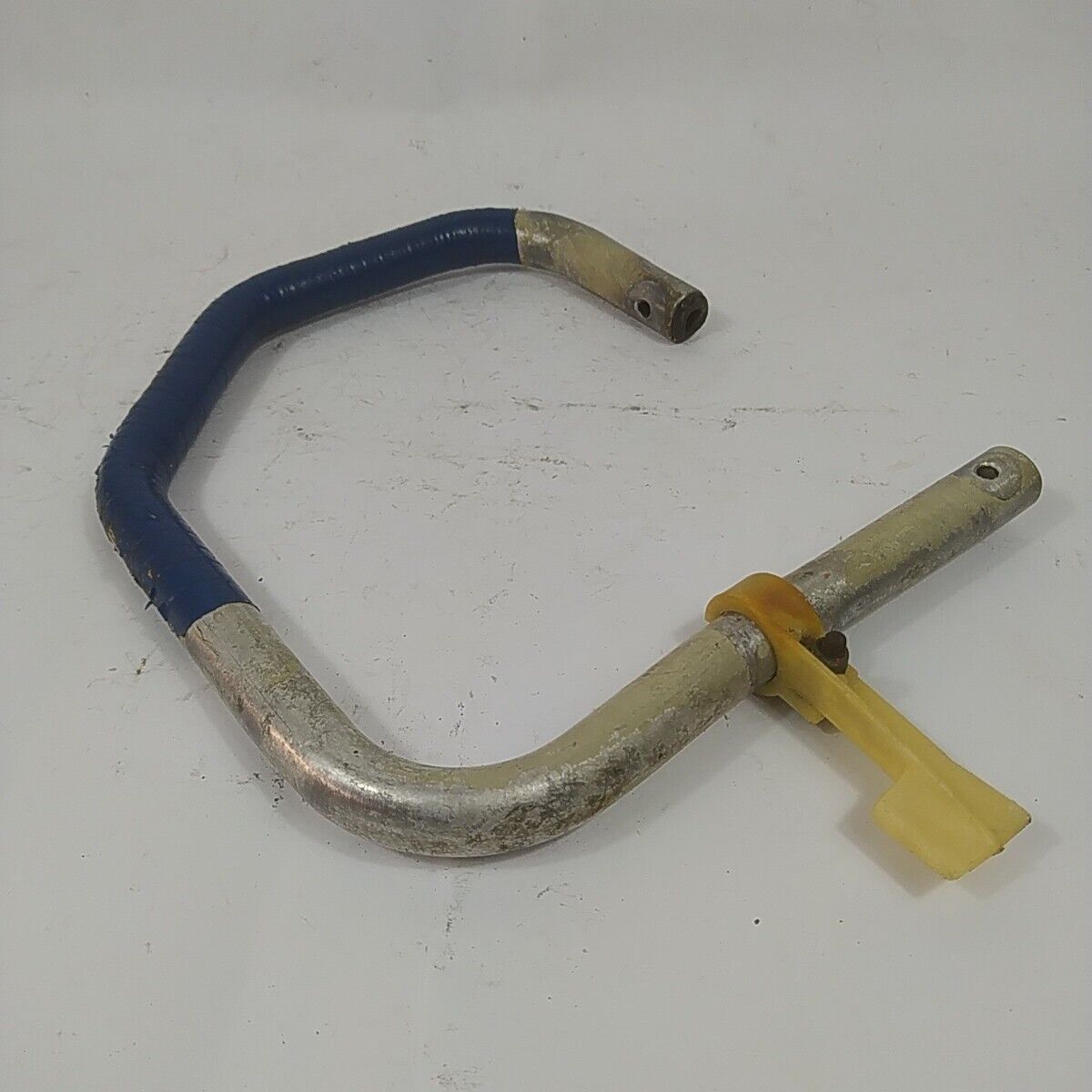 Ricambio per motosega STIHL 08 S MANIGLIA IMPUGNATURA MANICO SUPERIORE usato