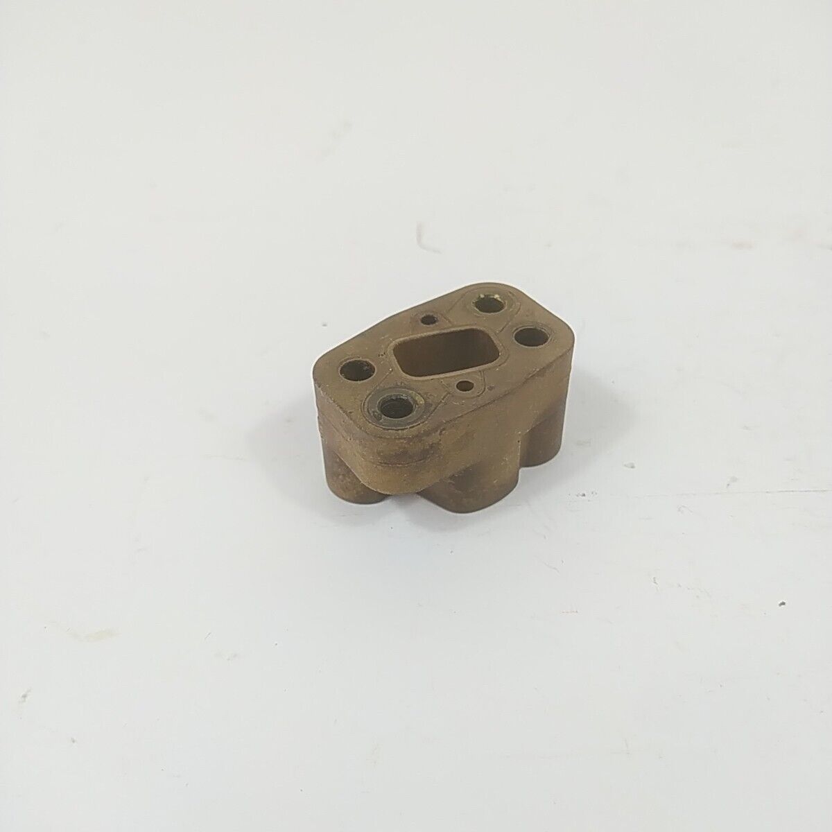 Ricambio per decespugliatore EFCO 8250 FLANGIA COLLETTORE CARBURATORE usato