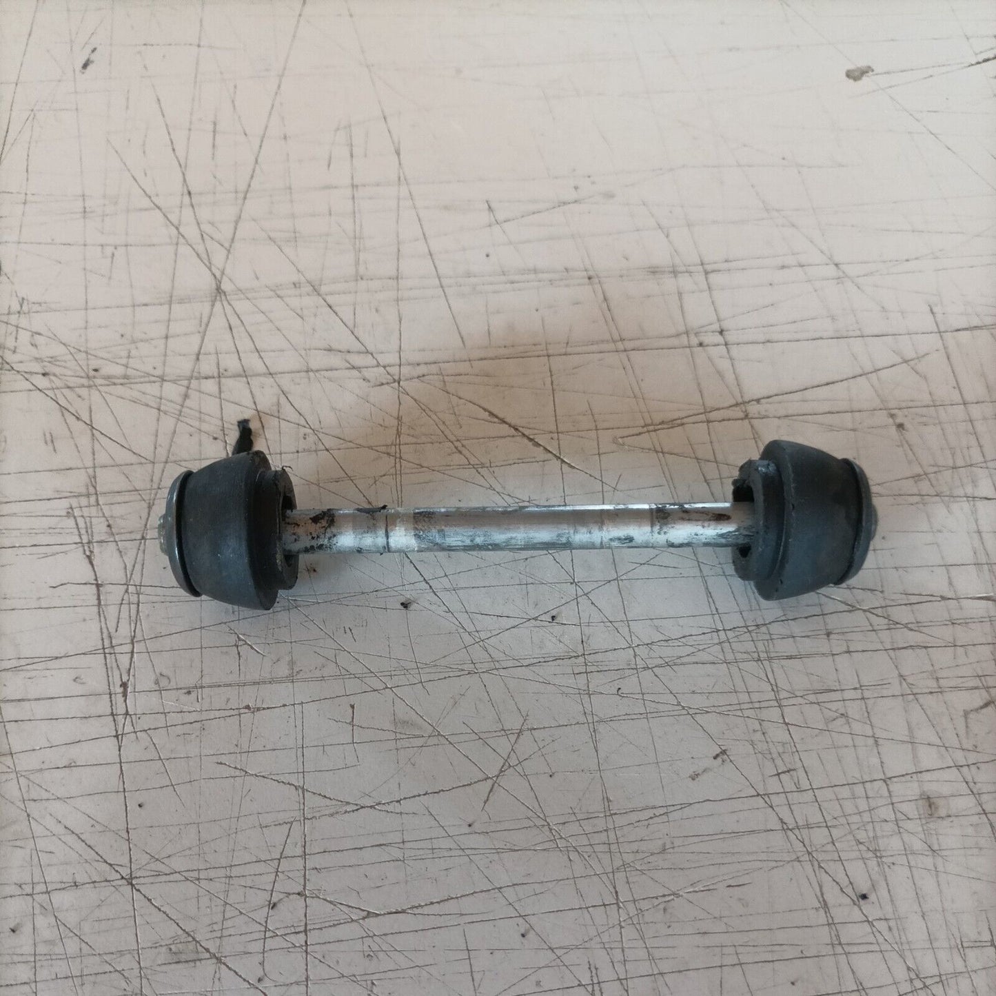 MOTOSEGA OLEO MAC 945 A SUPPORTO maniglia ANTIVIBRAZIONE ricambi usati