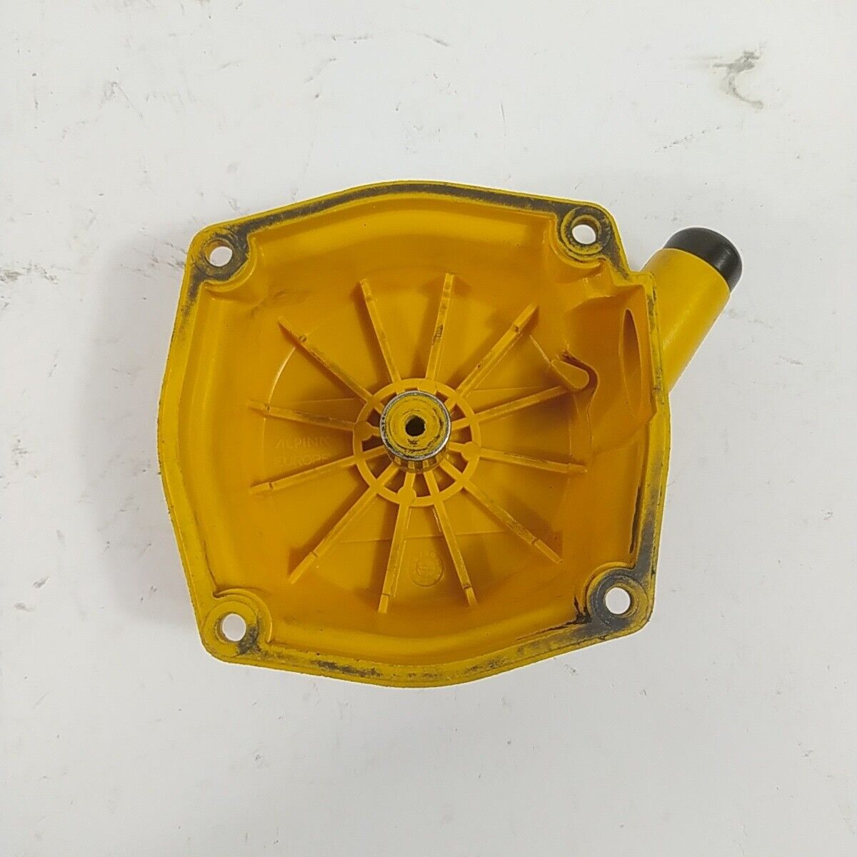 Ricambio DECESPUGLIATORE ALPINA STAR 41 COPERCHIO DI AVVIAMENTO usato