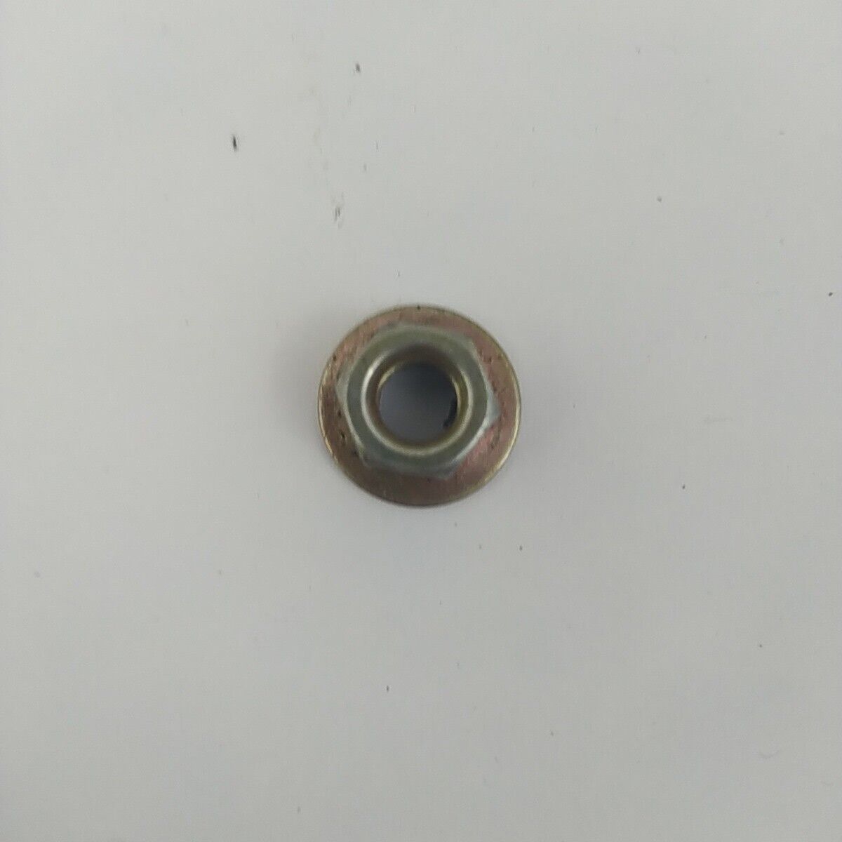 Ricambio DADO bullone ALBERO MOTORE usato per decespugliatore MITSUBISHI TL 52