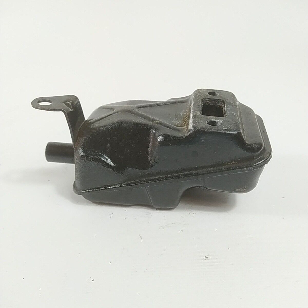 Ricambio MARMITTA TERMINALE DI SCARICO usato decespugliatore Komatsu ZENOAH G3K