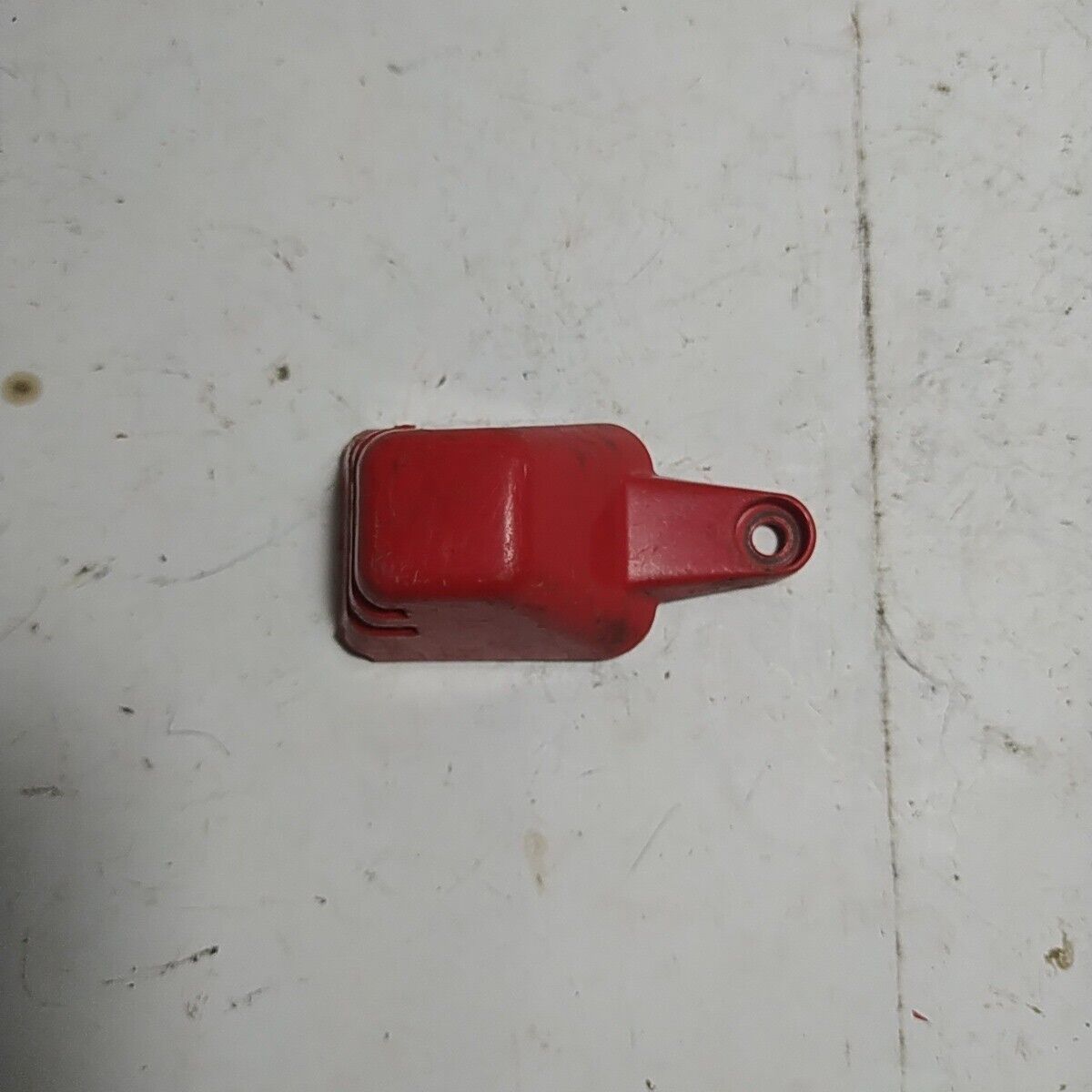 Ricambio copri COPERCHIO CANDELA MOTORE usato per decespugliatore Emak Efco 8425