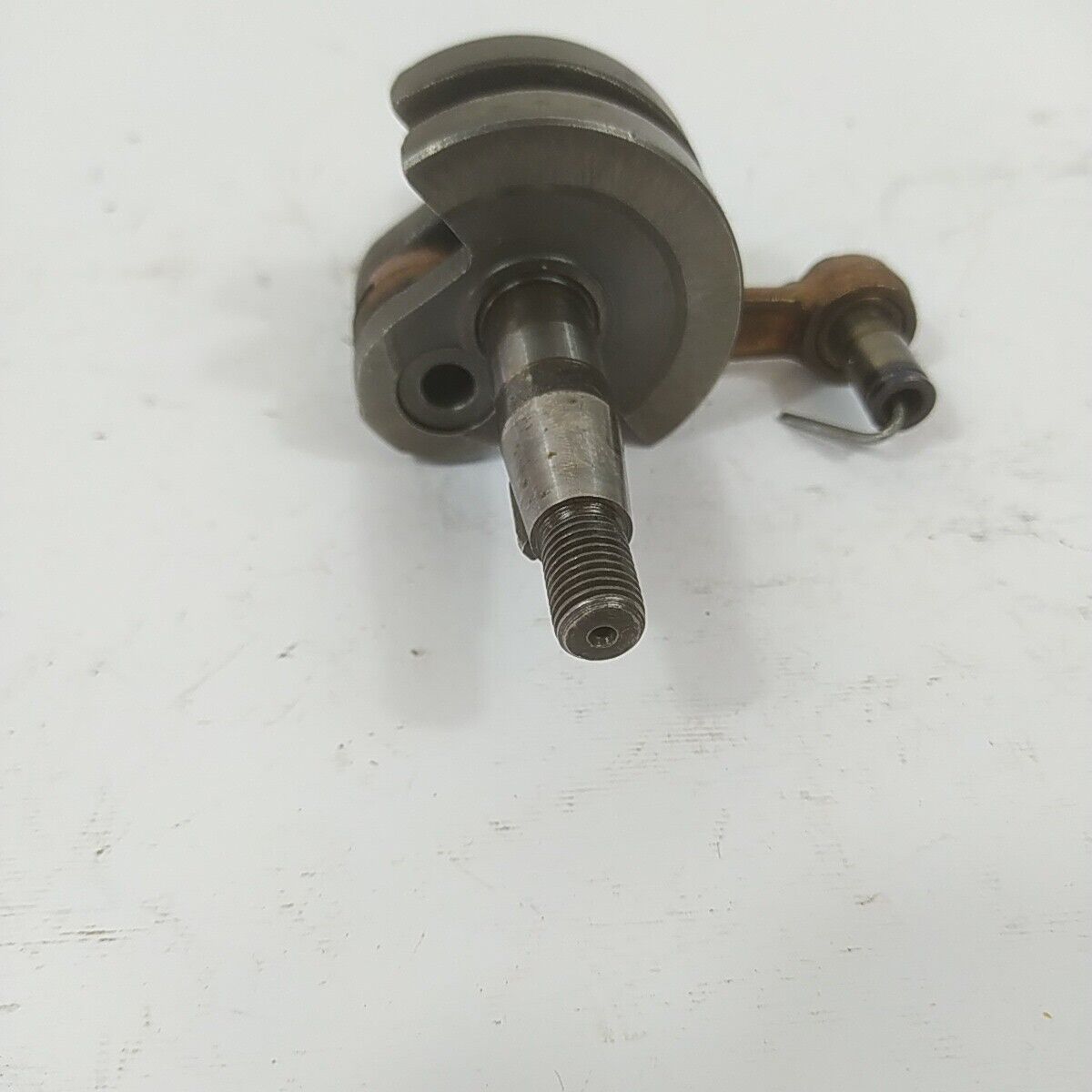 Ricambio ALBERO MOTORE ORIGINALE per decespugliatore TANAKA 501 ik usato