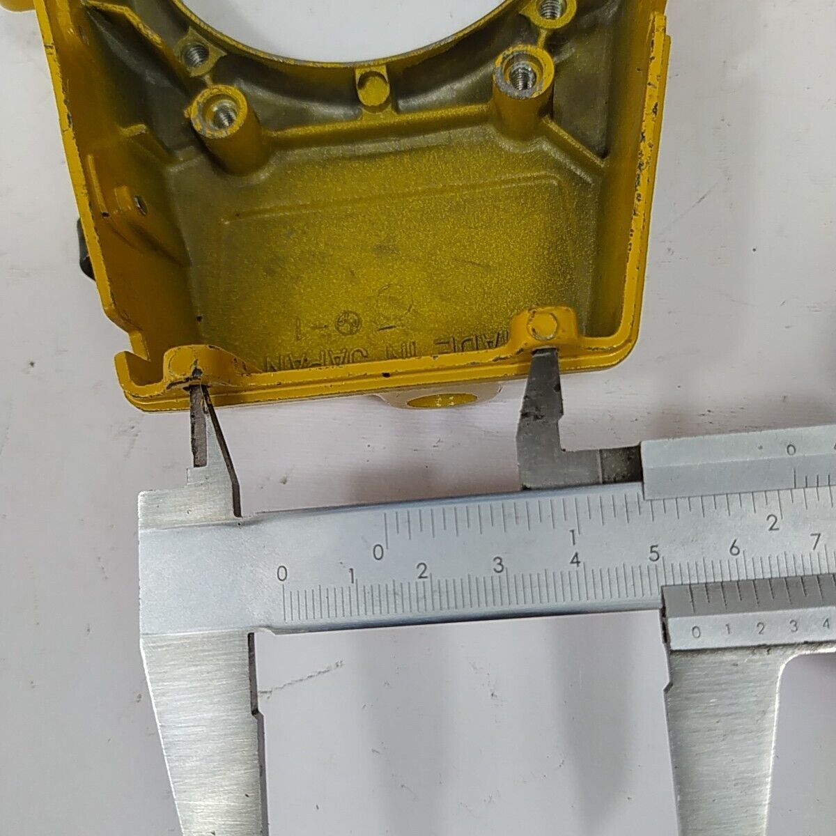 ricambio COPERCHIO VOLANO di accensione usato per decespugliatore KAWASAKI TD 33