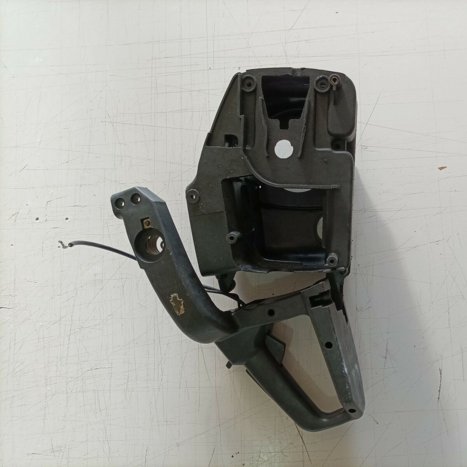 IMPUGNATURA MANICO ACCELERAZIONE PER MOTOSEGA MCCULLOCH MACCAT 839 ricambi usati