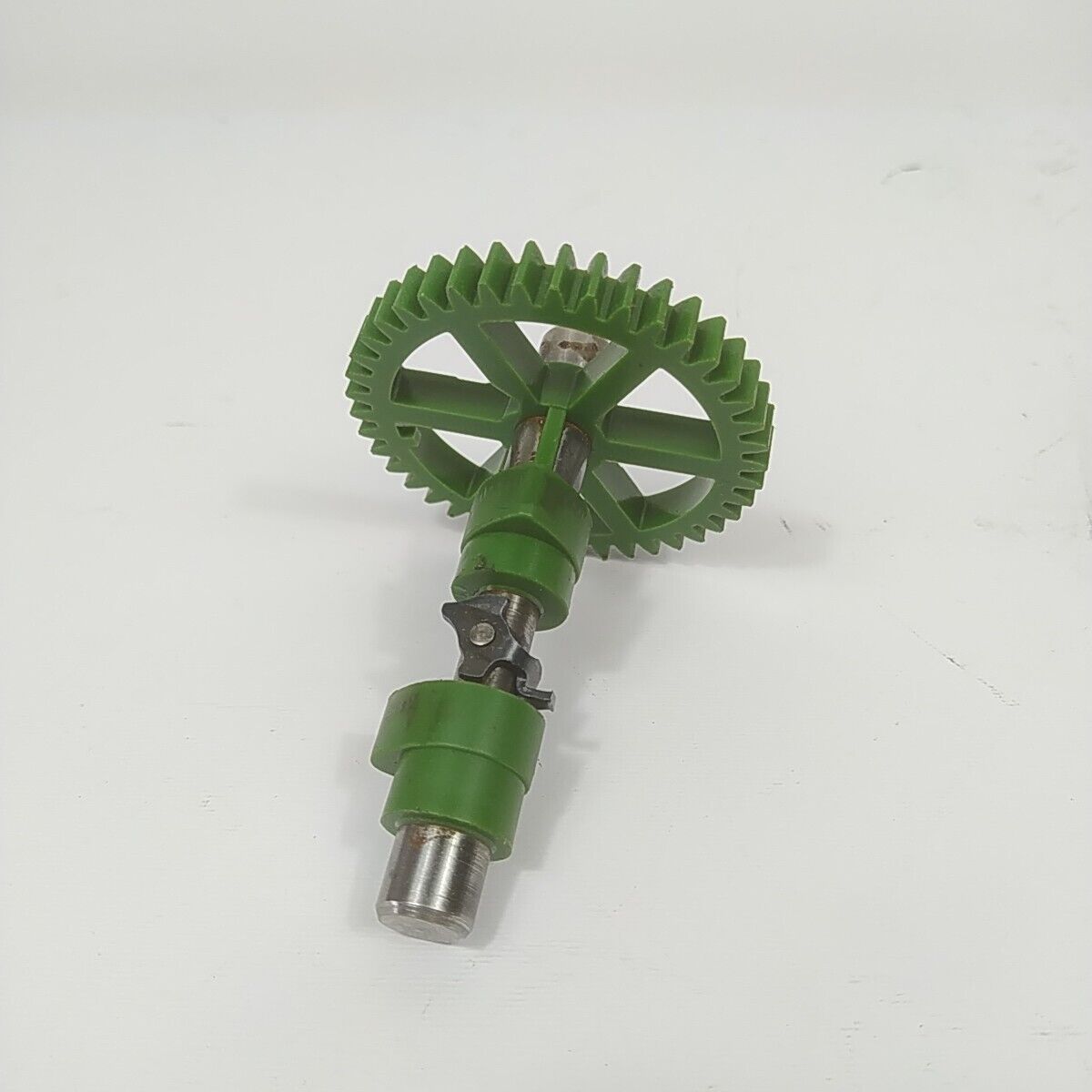 Ricambio ALBERO A CAMME MOTORE per tosaerba Briggs & Stratton 675 EXi usato