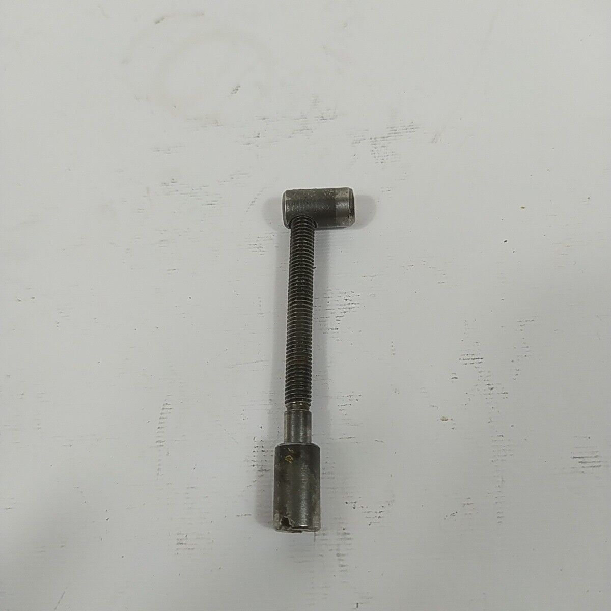 Ricambio per motosega OLEO-MAC 350 PIASTRINA REGISTRO E BARRA CATENA usato