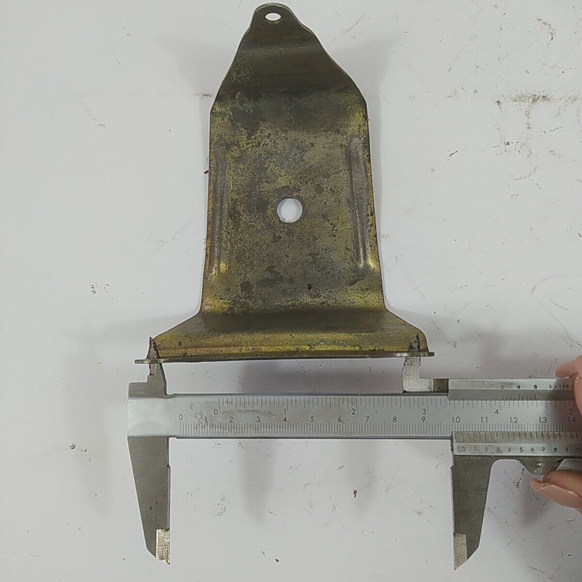 Ricambio STAFFA MOTORE A ZAINO 4121870 per decespugliatore ALPINA VIP 34 usato