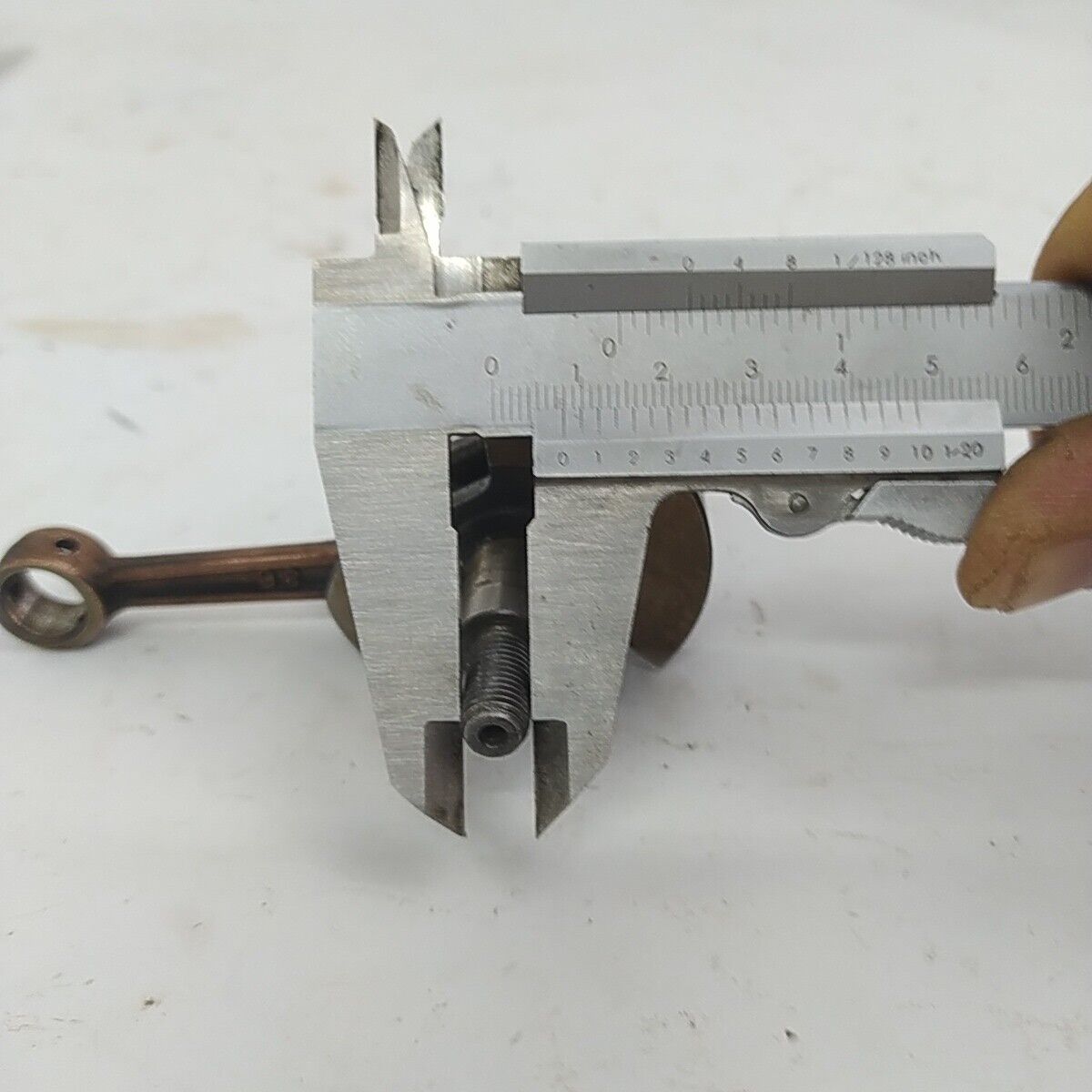 ricambio ALBERO MOTORE biella usato per decespugliatore KAWASAKI TD 33