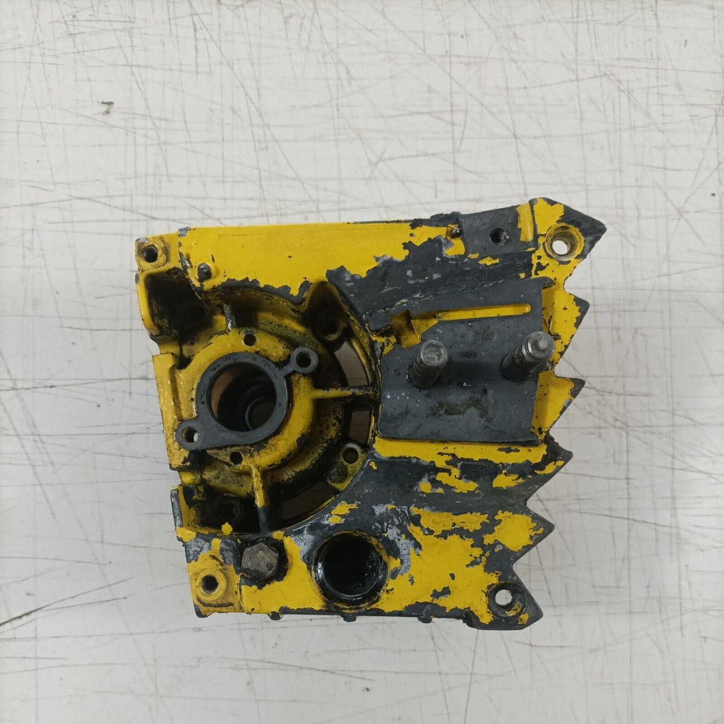 ricambi usati CARTER BASAMENTO CILINDRO PER MOTOSEGA ALPINA PROF castor  45