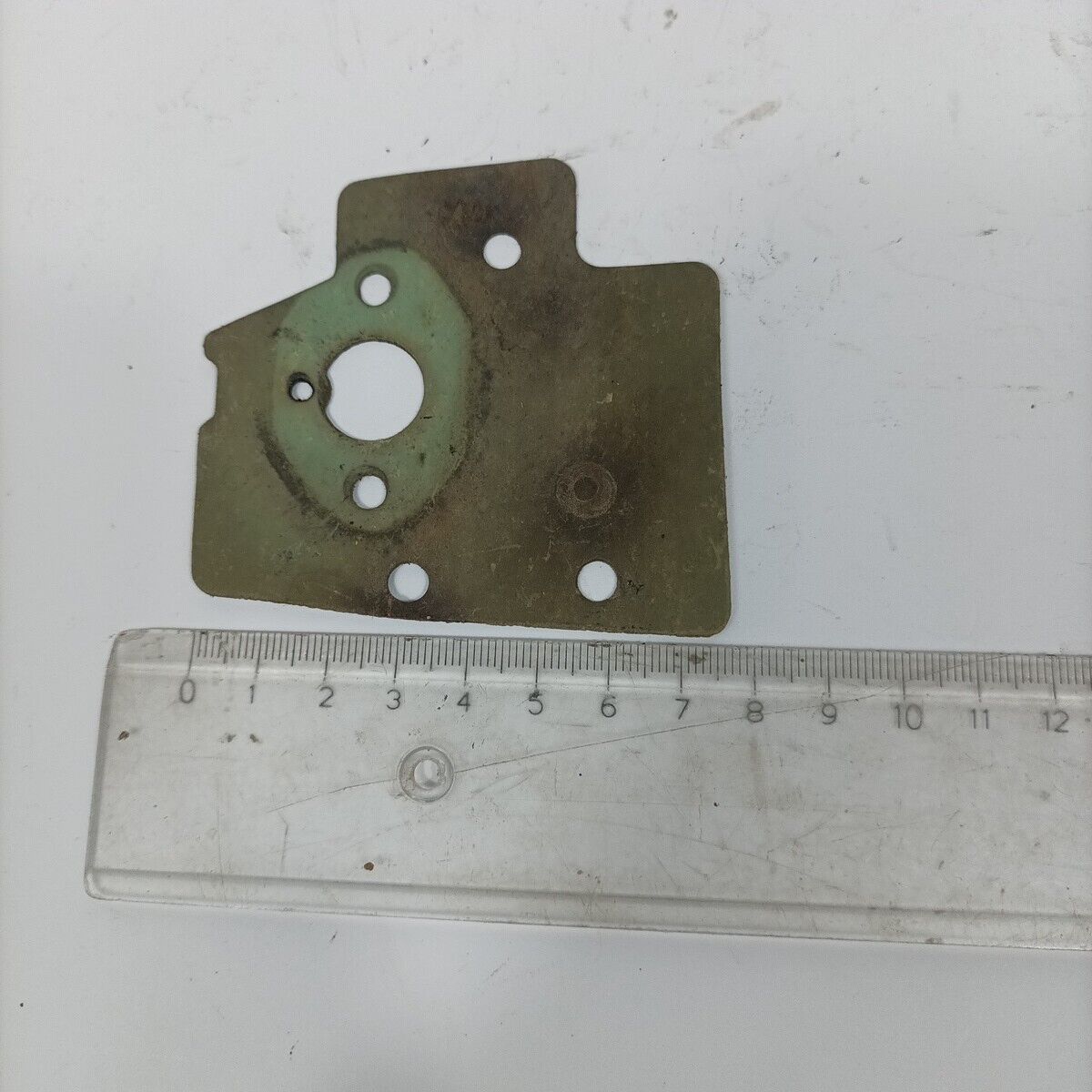 ricambio usato FLANGIA COLLETTORE CARBURATORE per motosega ALPINA Castor C A 45