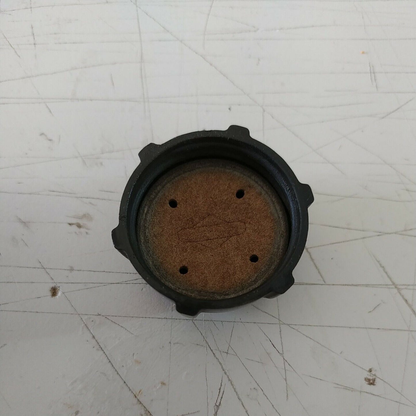 TAPPO CARBURANTE SERBATOIO BRIGGS & STRATTON TOSAERBA XC 35 ricambi usati