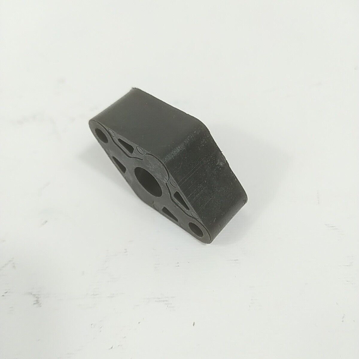 Ricambi usati per decespugliatore MCCULLOCH BP 38 FLANGIA COLLETTORE CARBURATORE