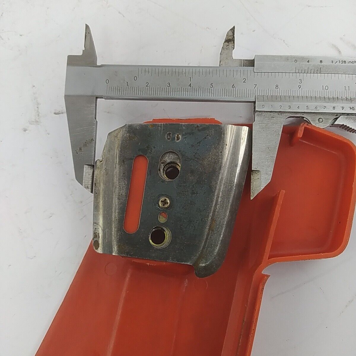 Ricambio usato COPERCHIO COPRI FRIZIONE TRASMISSIONE per MOTOSEGA Echo 330 EVL