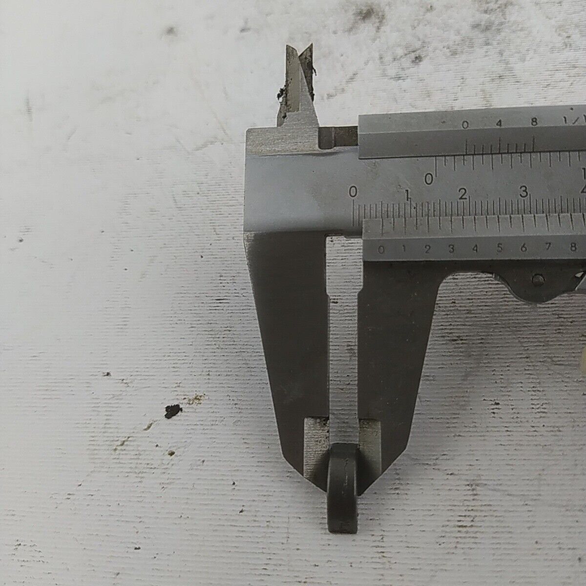 ricambi DADO BULLONE FERMO FRIZIONE per motosega Castor ALPINA PROF 70 usati