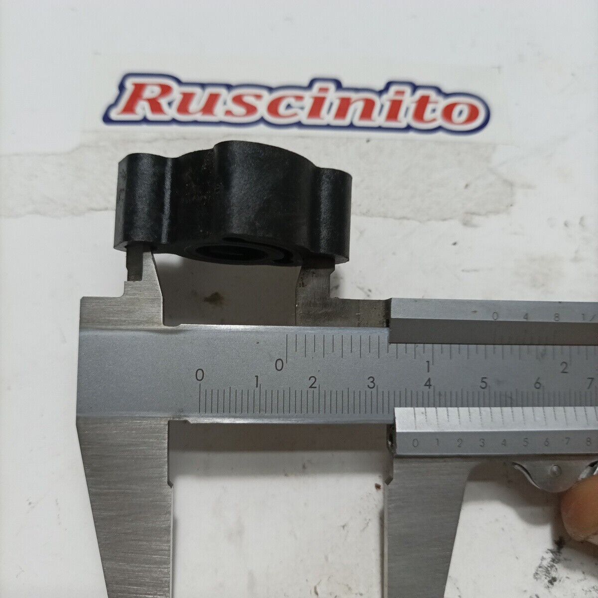 RACCORDO COLLETTORE CARBURATORE Usato per decespugliatore ZENOAH