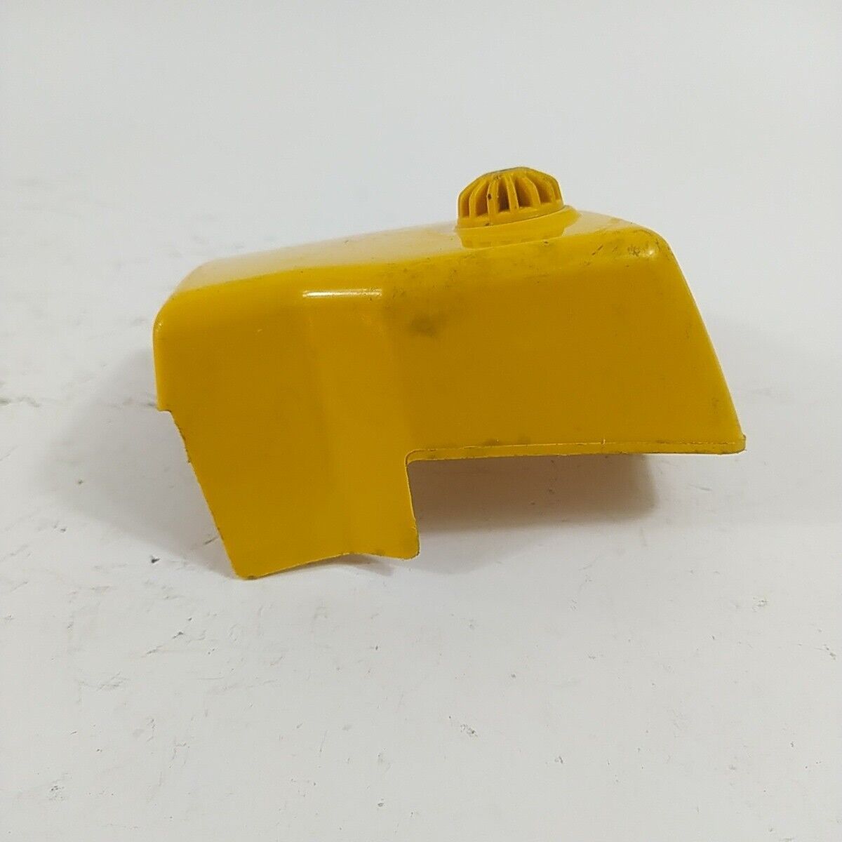 Ricambio DECESPUGLIATORE ALPINA STAR 41 COPERCHIO FILTRO DELL' ARIA usato