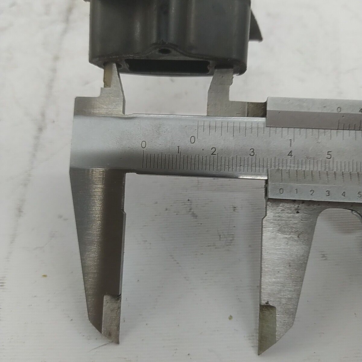 ricambio FLANGIA COLLETTORE CARBURATORE PER MOTOSEGA ALPINA CASTOR 41 40 usati