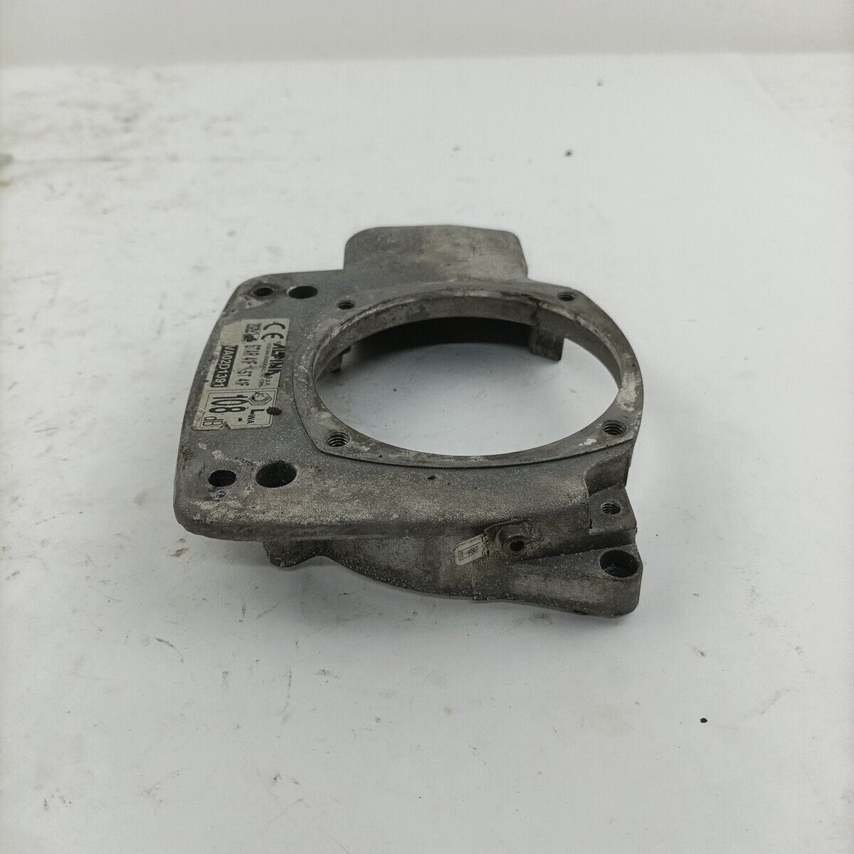 Ricambi DECESPUGLIATORE ALPINA star 41 F Coperchio SUPPORTO Carter VOLANO  usato