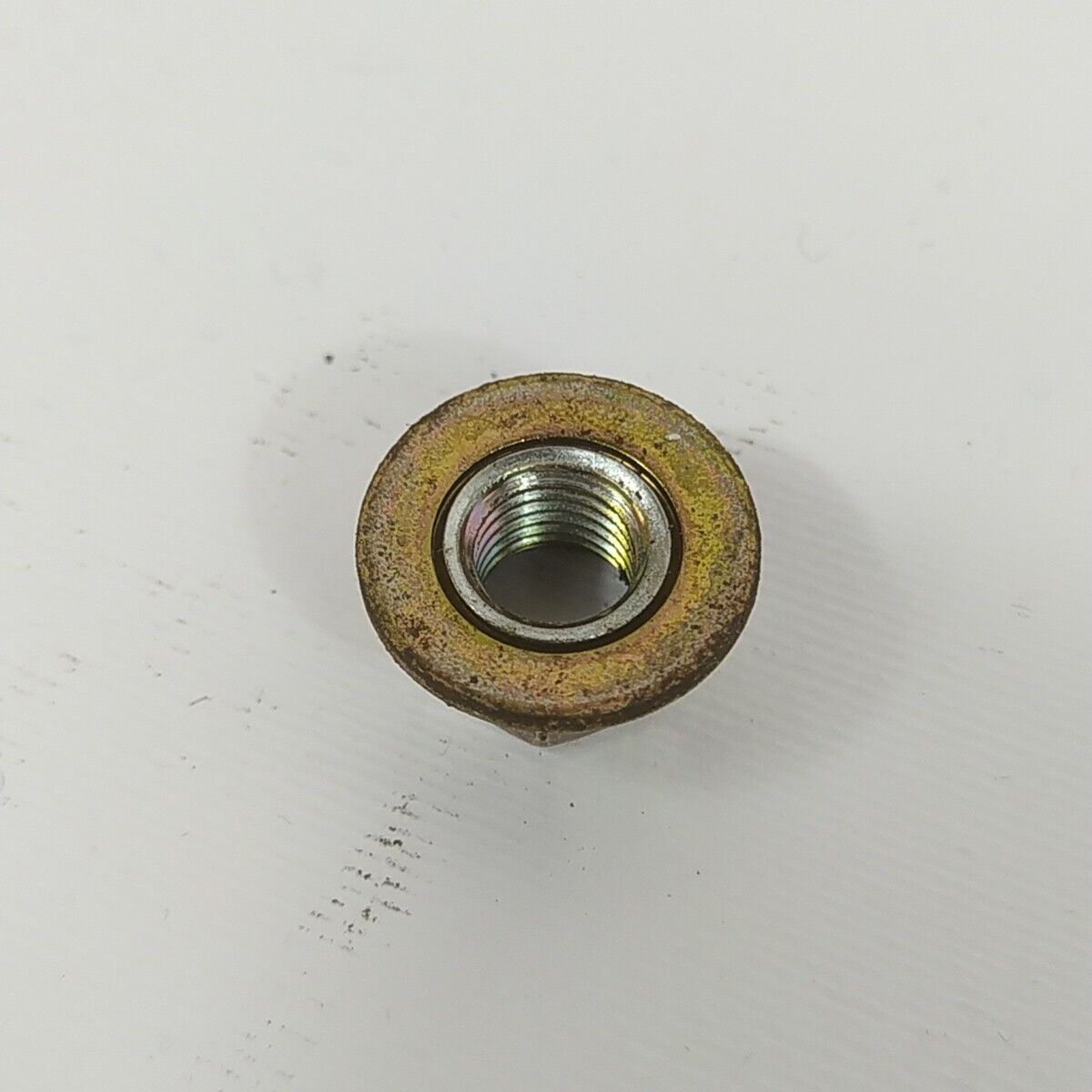 Ricambio DADO E FERMO VOLANO Albero motore usato per decespugliatore ZENOAH G43L