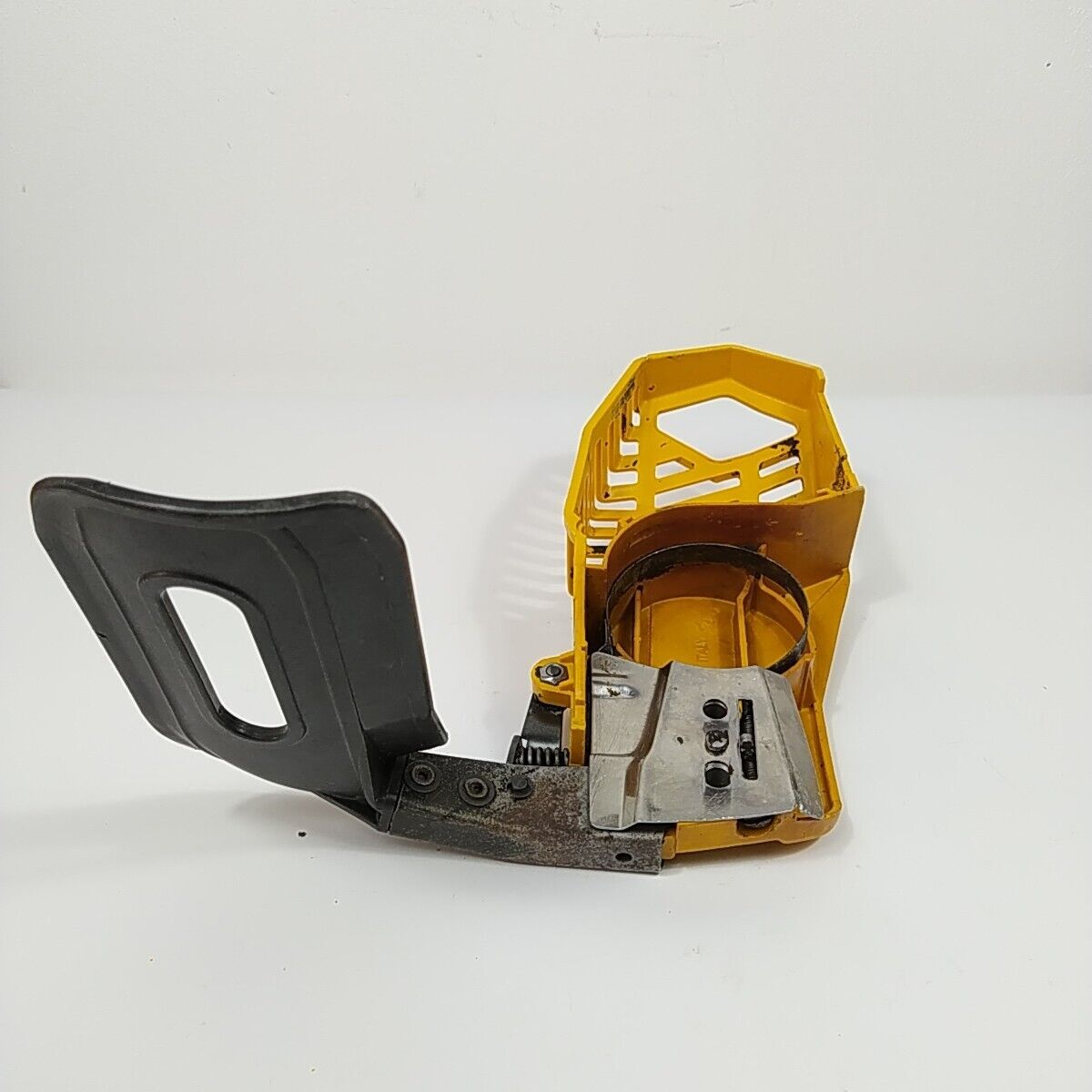 freno CATENA COPERCHIO FRIZIONE PER MOTOSEGA CASTOR ALPINA 45 41 ricambi usati