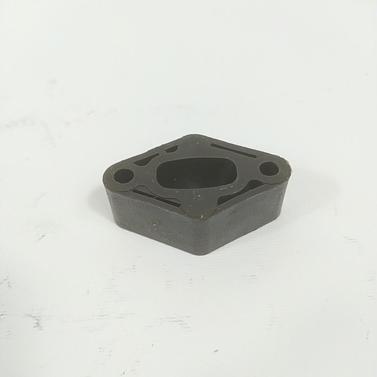 Ricambi usati per decespugliatore MCCULLOCH BP 38 FLANGIA COLLETTORE CARBURATORE