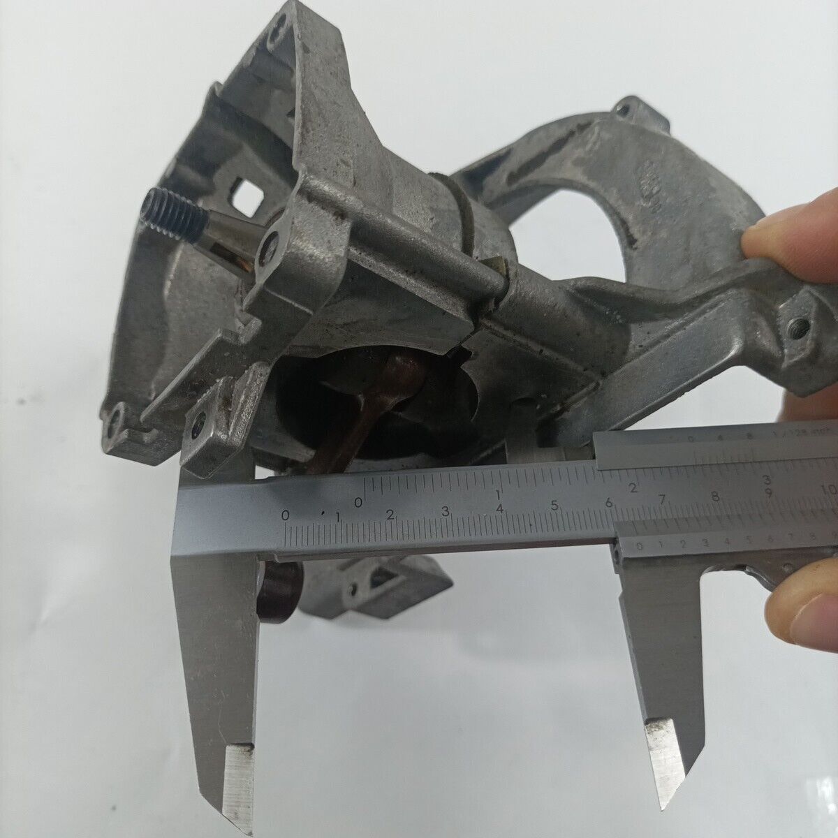 Ricambi DECESPUGLIATORE ALPINA star 41 F BASAMENTO cilindro ALBERO MOTORE usato