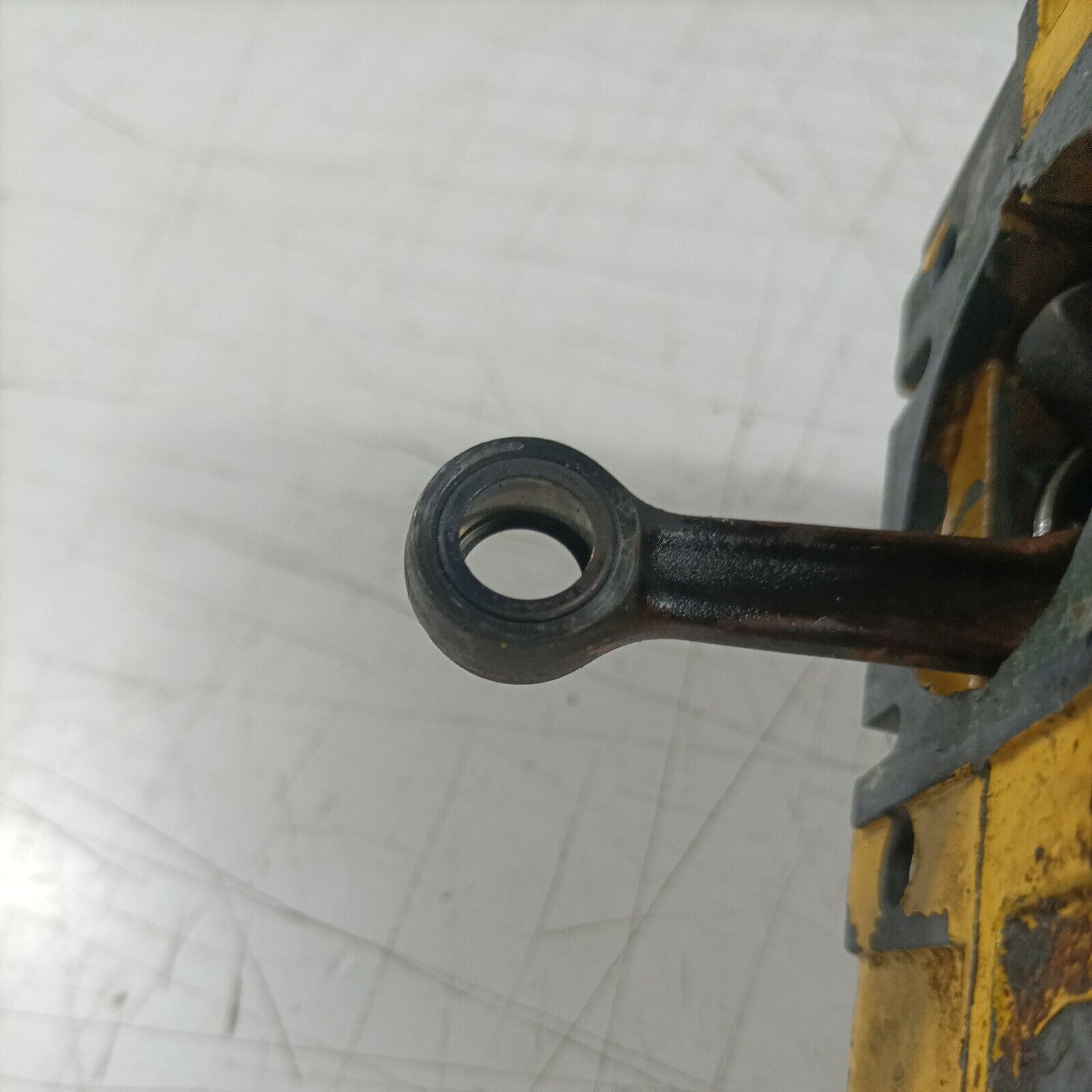 ricambi usati per MOTOSEGA ALPINA A 41 ALBERO MOTORE carter  basamento SERBATOIO