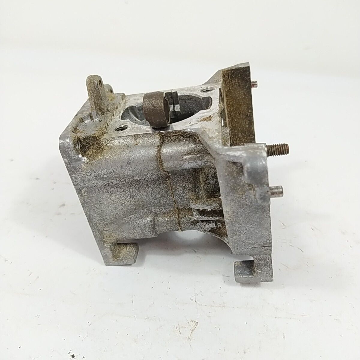 ricambio usato CARTER ALBERO MOTORE PER DECESPUGLIATORE KAWASAKI TG 33