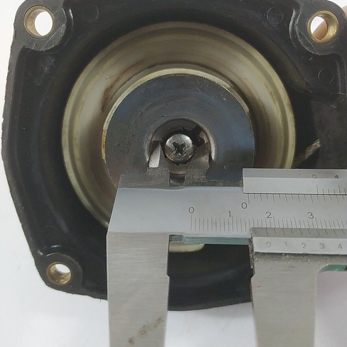 Ricambio usato TRASCINATORE COPERCHIO AVVIAMENTO decespugliatore KAWASAKI
