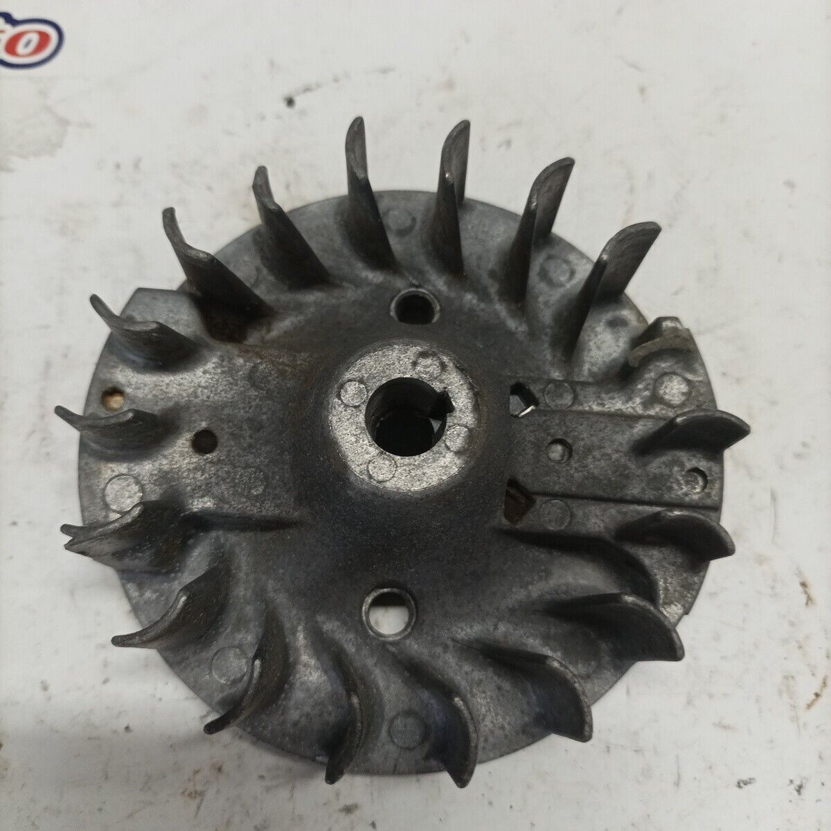 Ricambio VOLANO ACCENSIONE START Usato per decespugliatore Komatsu ZENOAH G3K