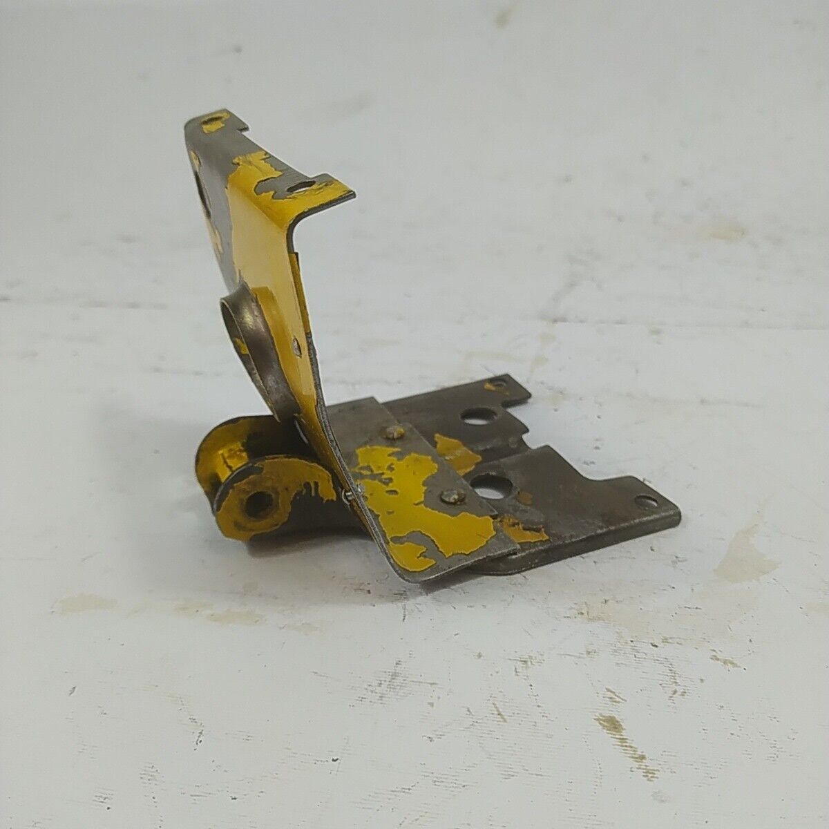 ricambi COPERCHIO COPRI MOTORE TELAIO per motosega castor ALPINA PROF 70 usati