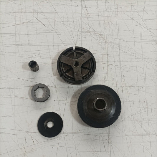 frizione e campana completa 325-7  PER MOTOSEGA AMA NBG 50.20 ricambi usati