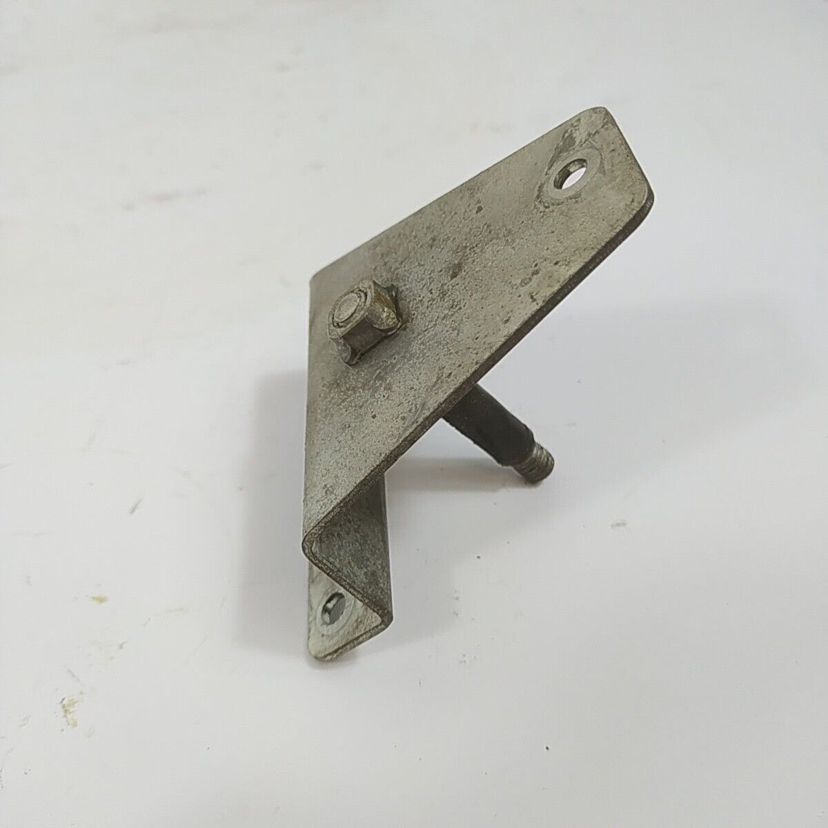 Ricambi STAFFA BARRA MOTORE A ZAINO usati per decespugliatore Komatsu ZENOAH G4K