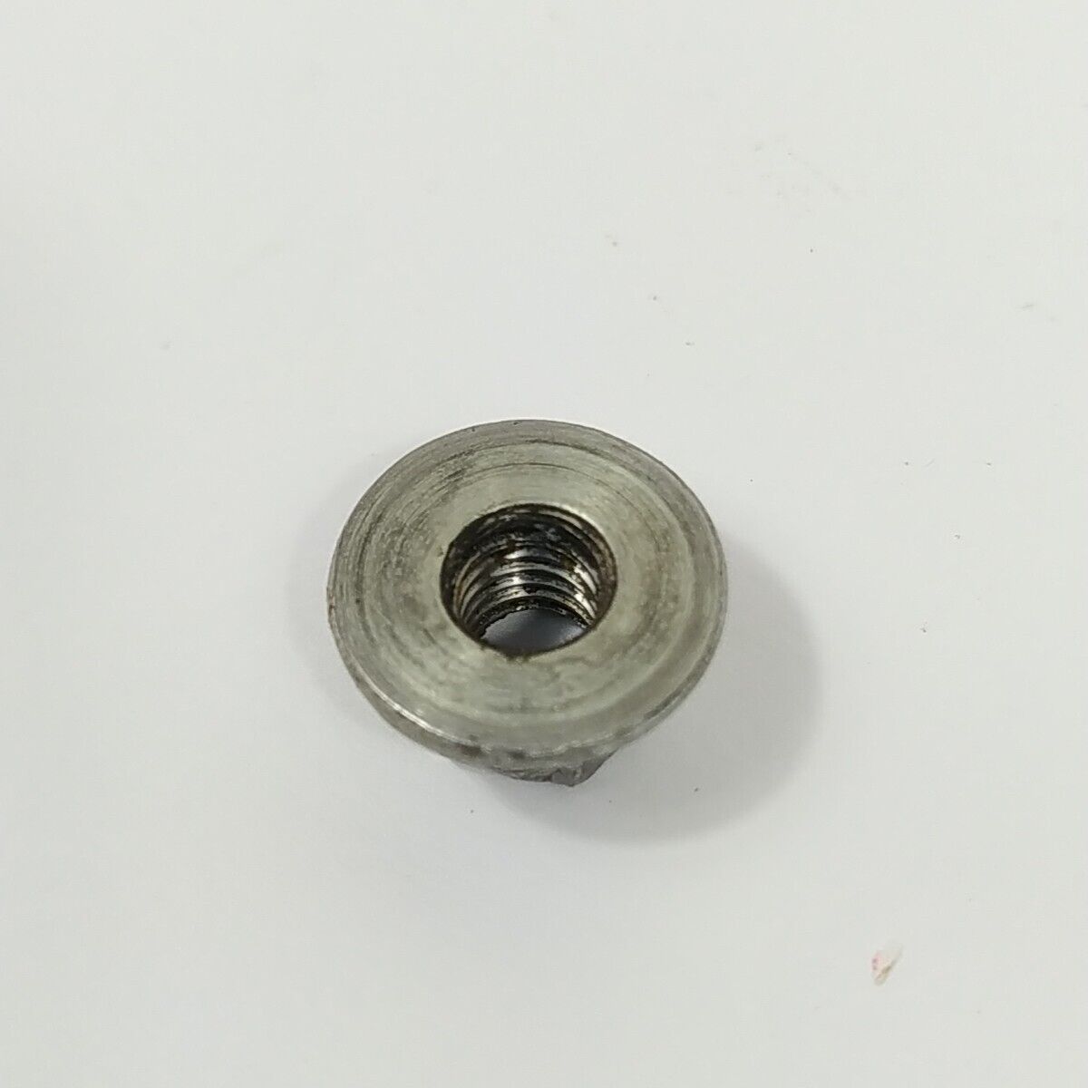 Ricambio usato DADO DADI BARRA CATENA  lama catena per motosega DOLMAR 116 si