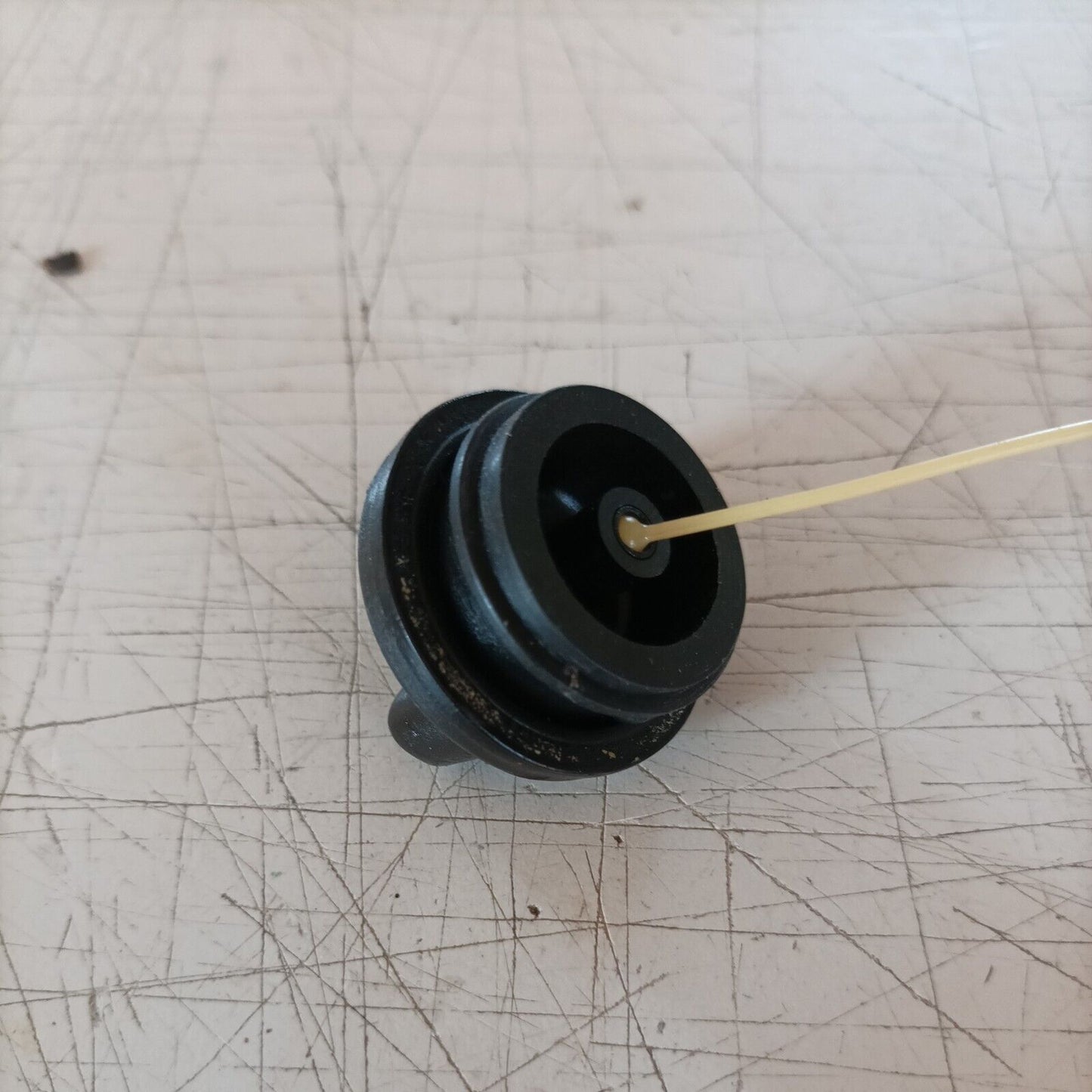 MOTOSEGA OLEO MAC 945 A TAPPO serbatoio CARBURANTE MISCELA ricambi usati