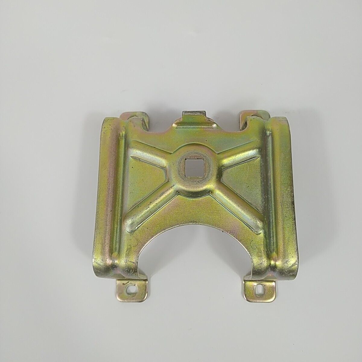 Ricambio STAFFA MOTORE A ZAINO usato per decespugliatore Emak Efco 8425