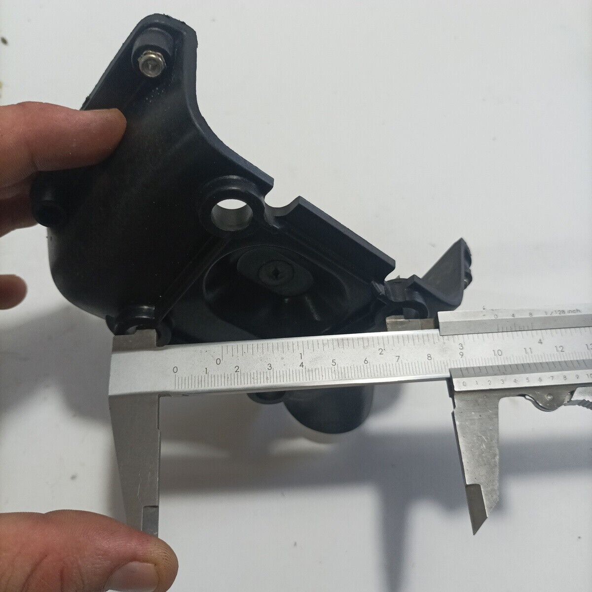 Ricambio usato DECESPUGLIATORE EFCO oleo mac KING 26 STAFFA SERBATOIO carburante
