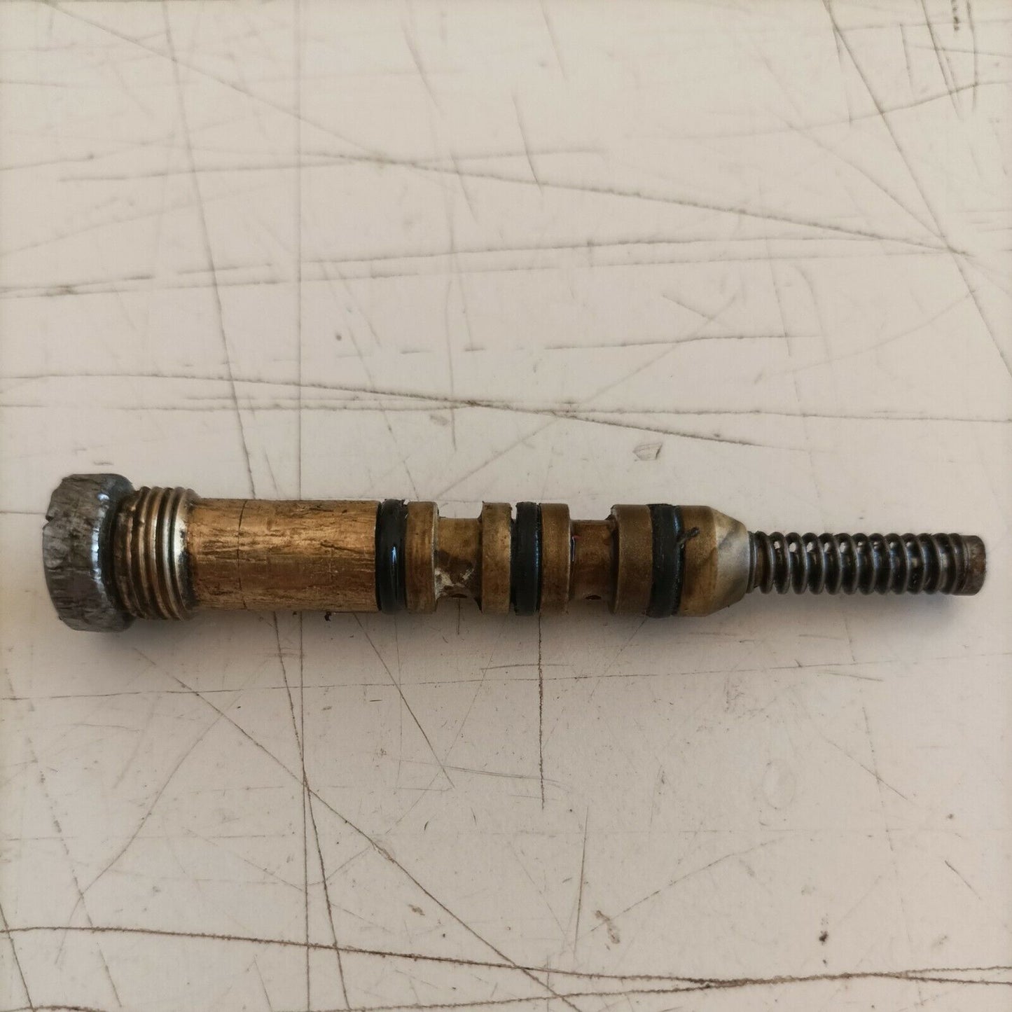 pompa olio ORIGINALE COMPLETA PER MOTOSEGA EFCO 134 ricambi usati