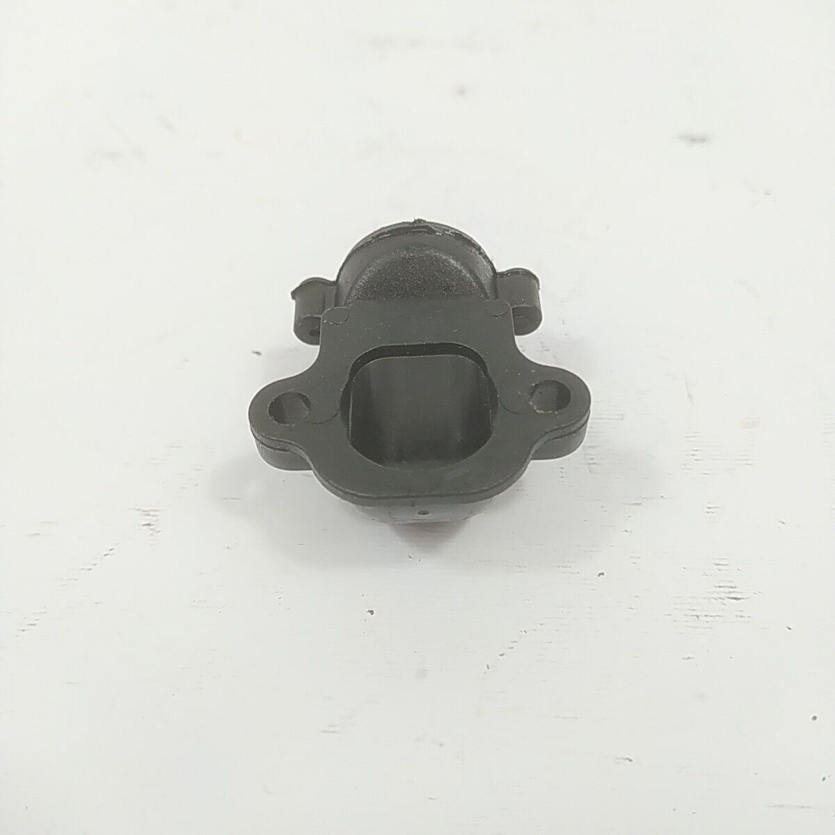 Ricambio per motosega CASTOR ALPINA 450 RACCORDO COLLETTORE FILTRO ARIA usato