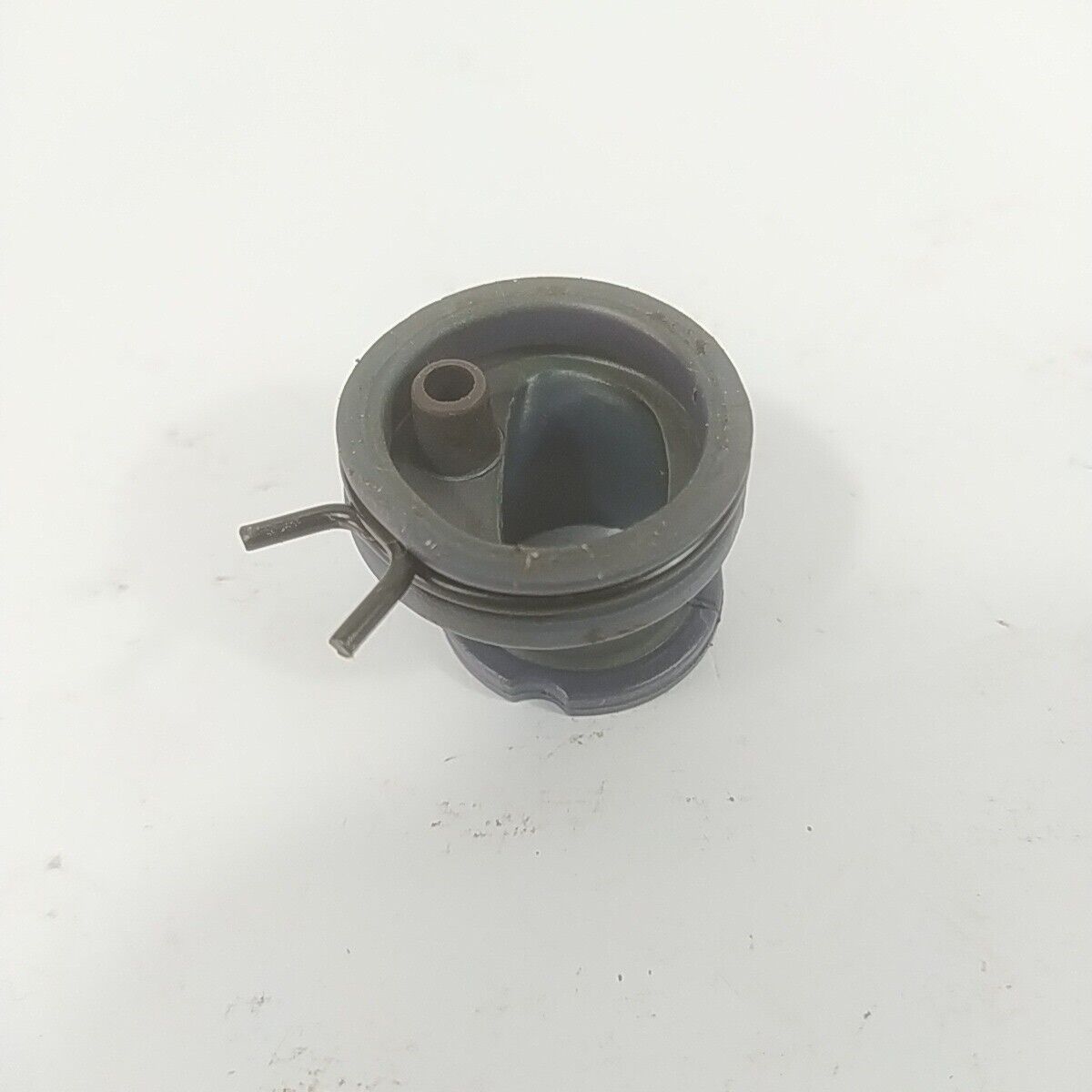 COLLETTORE ASPIRAZIONE CARBURATORE per motosega OLEO MAC GS 440 ricambi usati