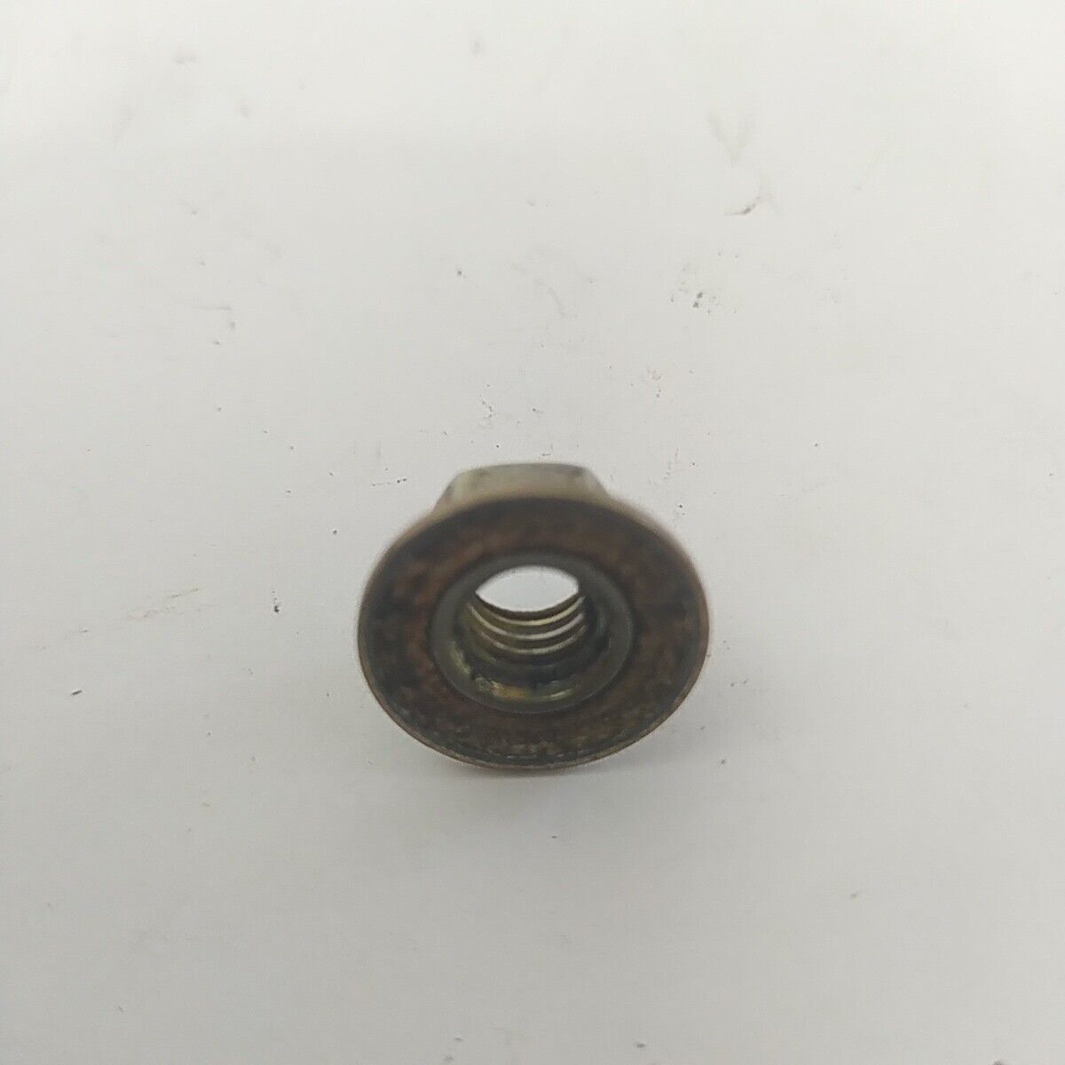 Ricambio DADO bullone ALBERO MOTORE usato per decespugliatore MITSUBISHI TL 52