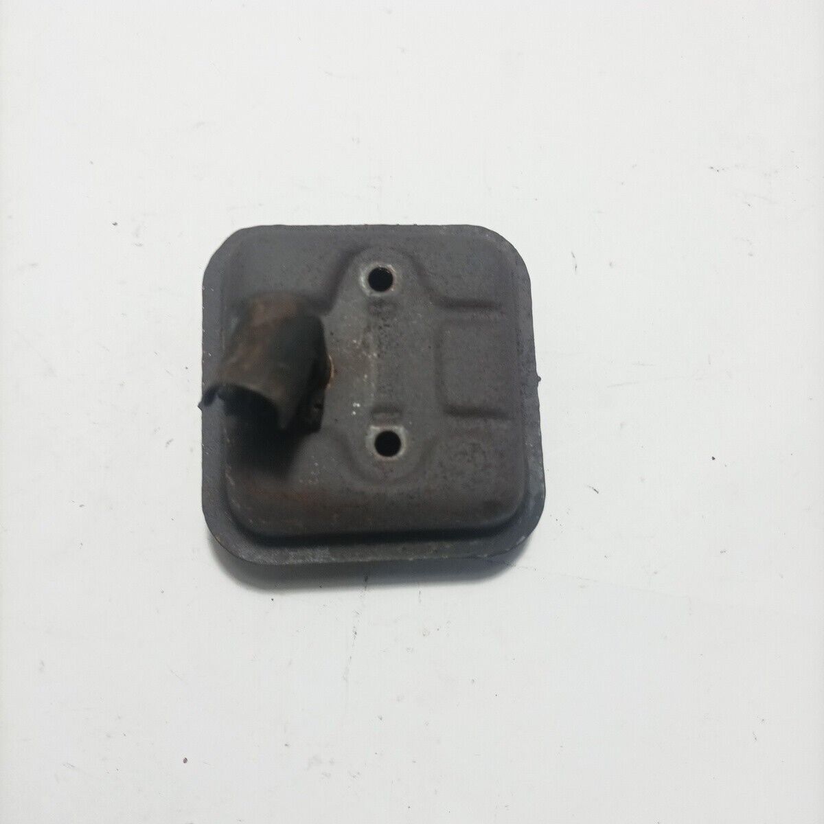 Ricambio usato per DECESPUGLIATORE EFCO oleomac KING 26  SILENZIATORE MARMITTA