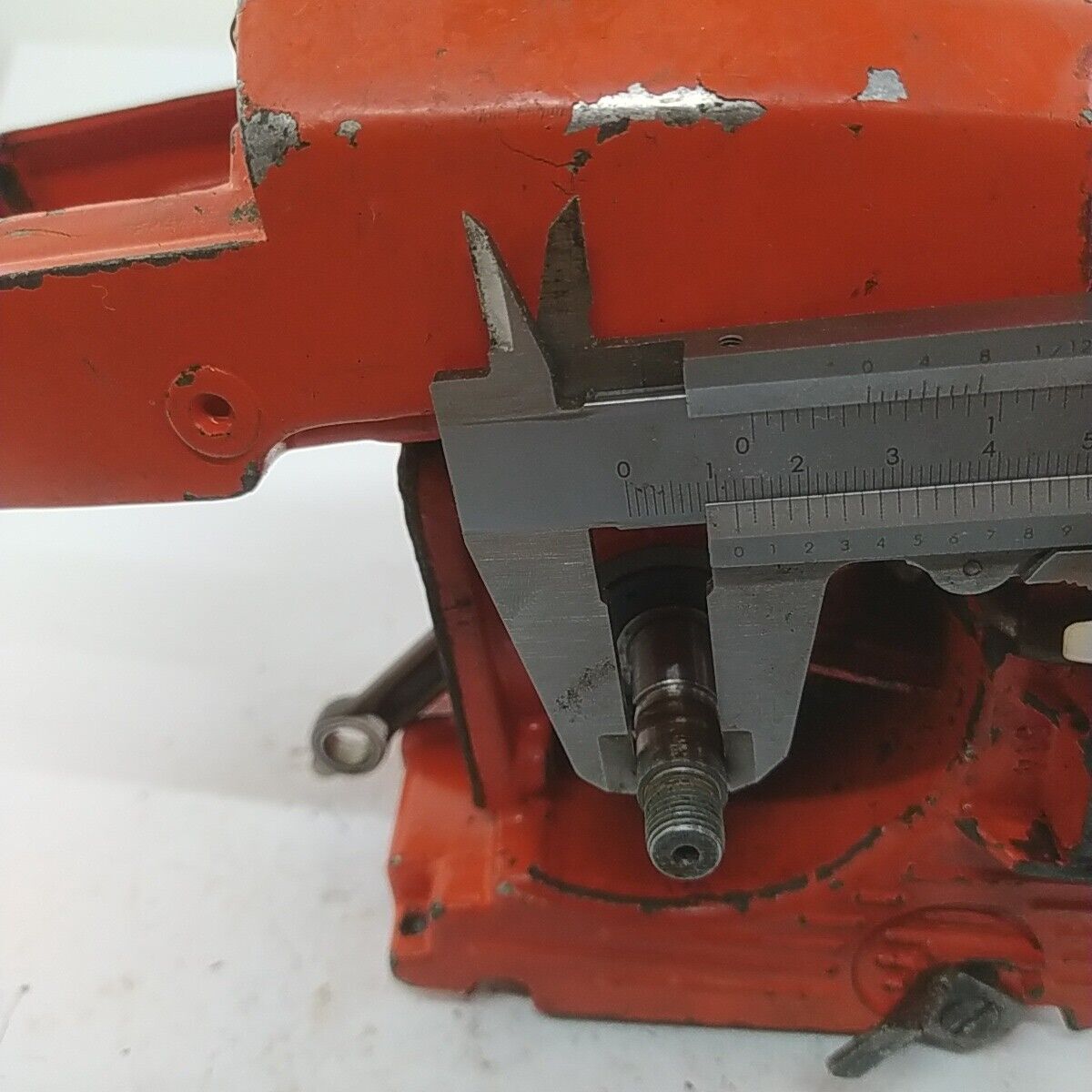 Ricambi TELAIO BASAMENTO ALBERO MOTORE usati per motosega CASTOR C70 ALPINA A70 