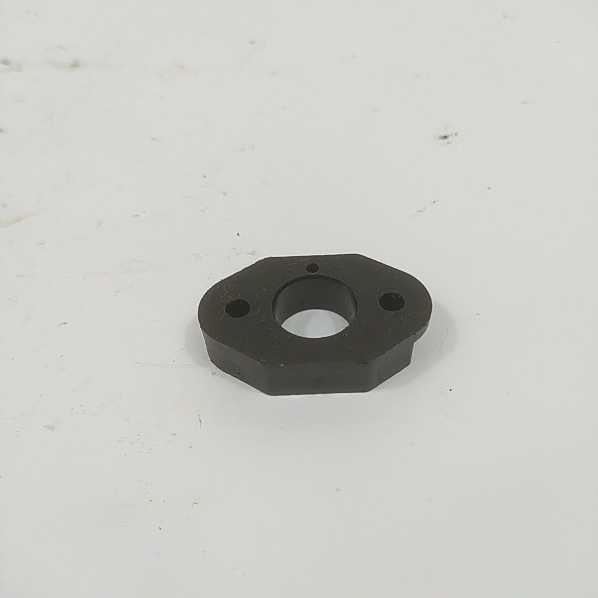 ricambio usato FLANGIA RACCORDO CARBURATORE per motosega castor ALPINA PROF 45