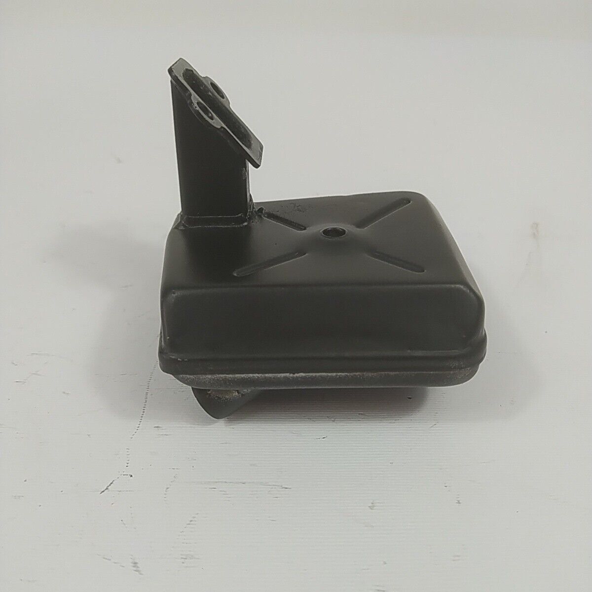 SCARICO MARMITTAper motosega alpina CASTOR P34 PR350 TR350 ricambi usati
