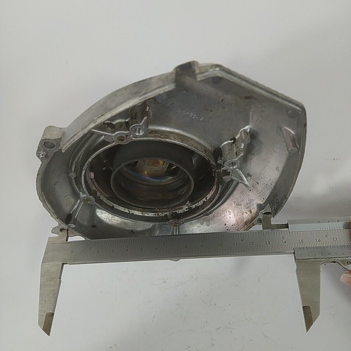 COPERCHIO SUPPORTO CAMPANA usato per decespugliatore MITSUBISHI T170 T200 altri