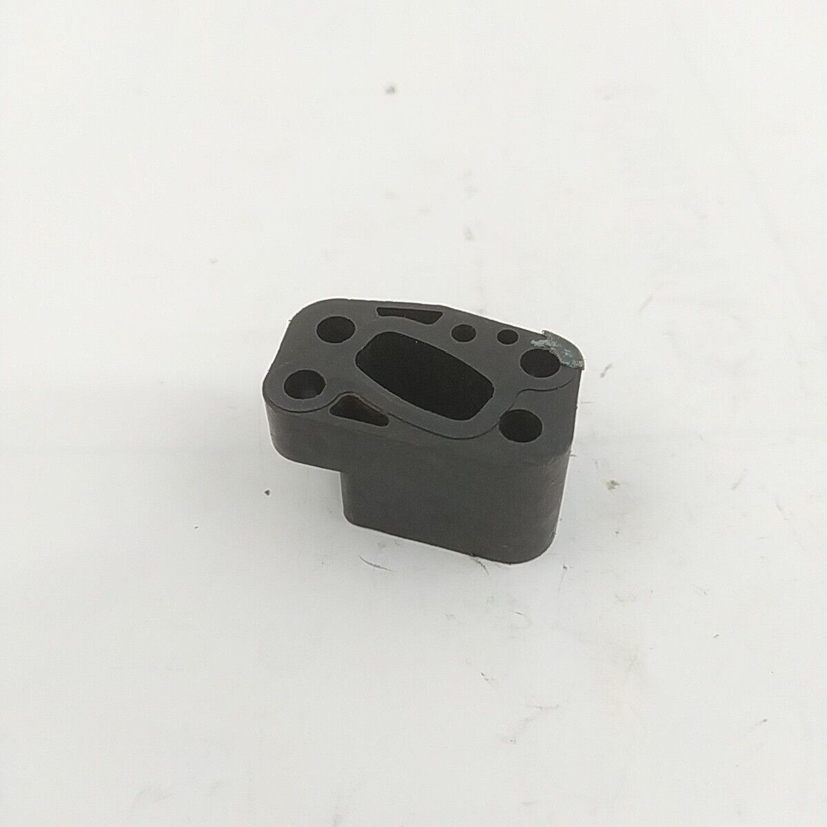 Ricambio FLANGIA COLLETTORE carburatore usato per decespugliatore MARUYAMA E 42